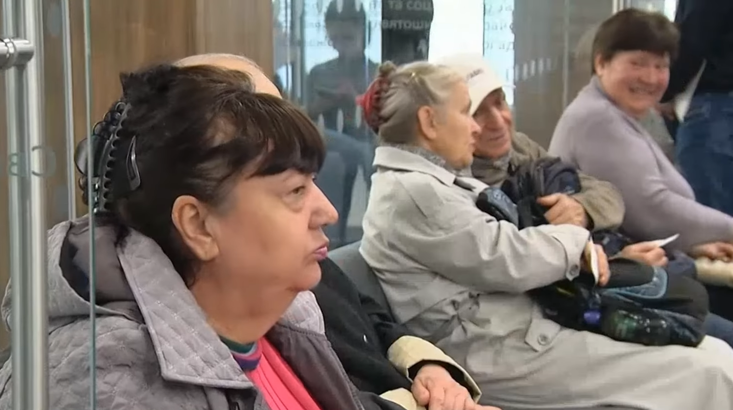 Робота для пенсіонерів у Львові: кому і за що обіцяють платити від 23 000 гривень